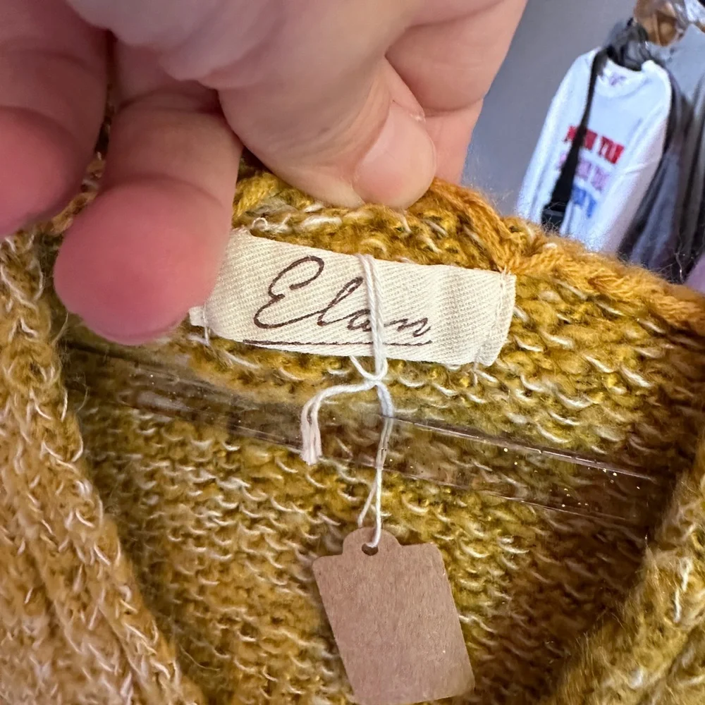 Elan hooded sweater woman’s size small - Picture 2 of 4